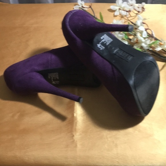 BRASH HEELS - Picture 2 of 5